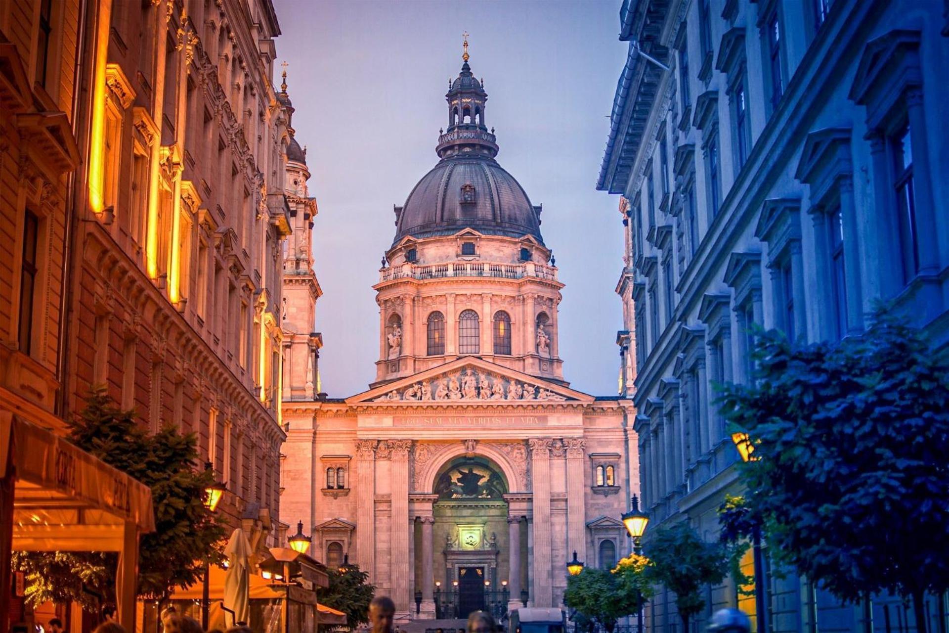 Апартаменты Magnificent Elegance By Magyar Street & Market